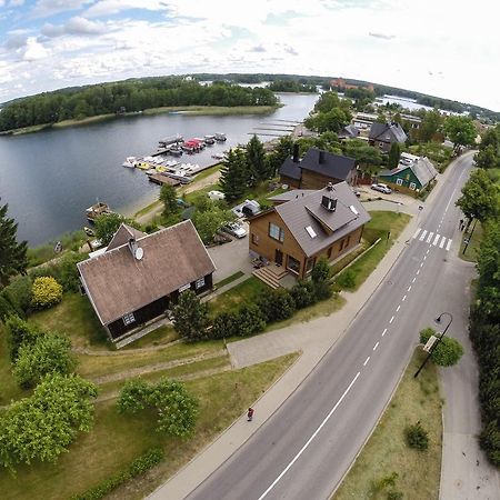 Hôtel Augutes Zurlienes Apartamentai à Trakai Extérieur photo